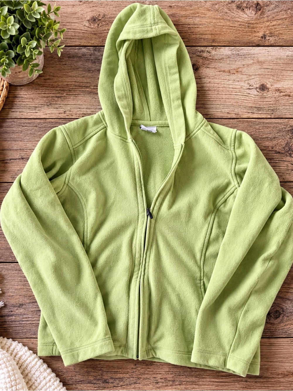 Columbia Light Green Hooded Puffer-Style Fleece Jacket 714